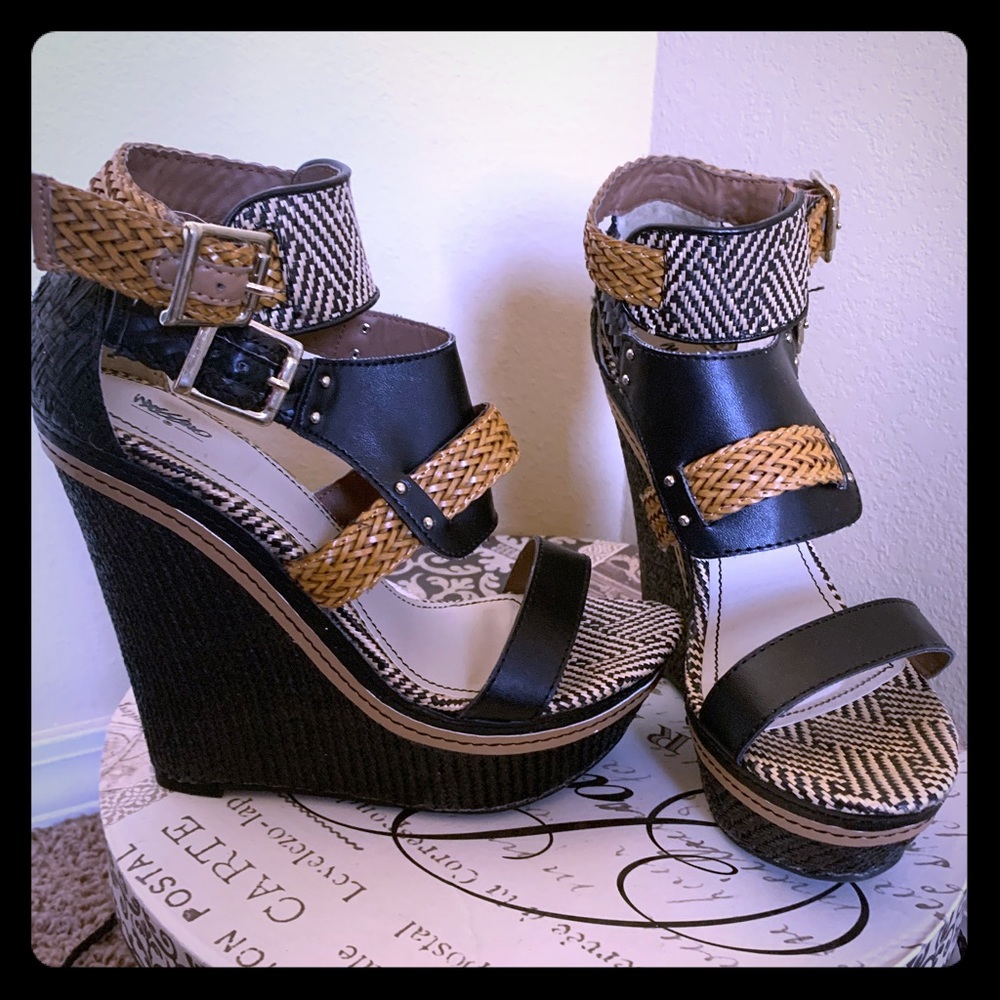 Tribal Print Wedges